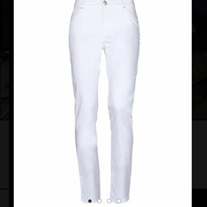 Dismero | Vermoda Spa Mid Rise Moto Straight Leg Jeans Medium